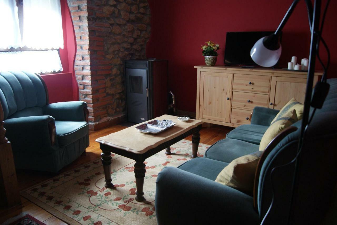 Casa Sara Appartement La Franca Buitenkant foto