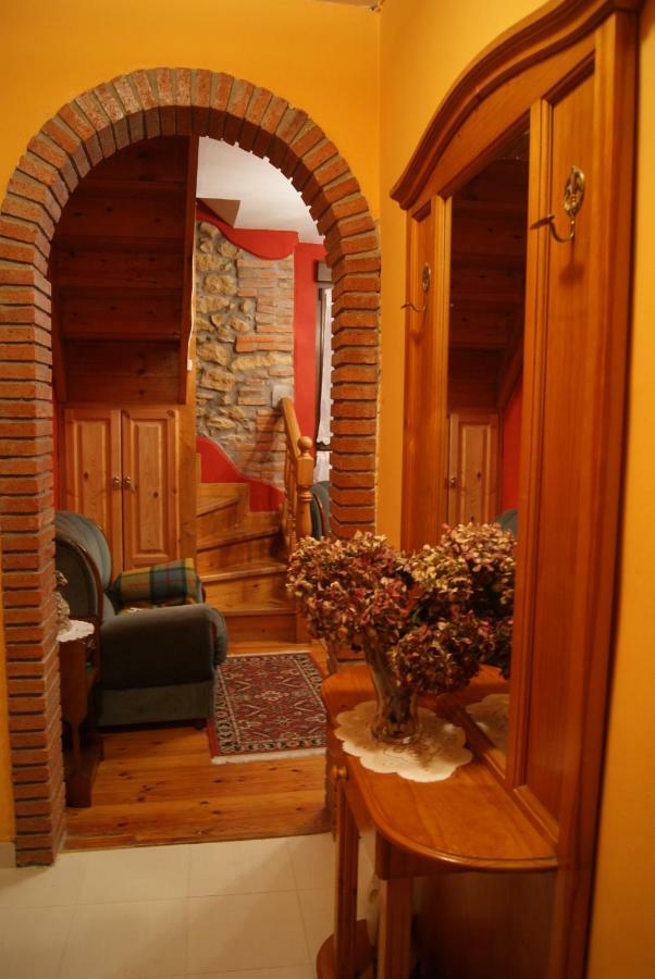 Casa Sara Appartement La Franca Buitenkant foto